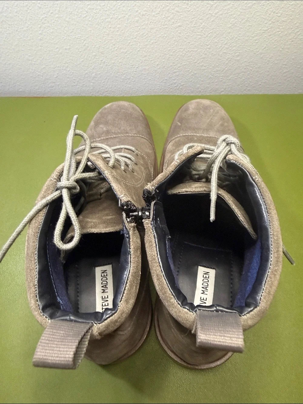 Steve Madden Men's Taupe Suede Chukka Boots Size 11.5